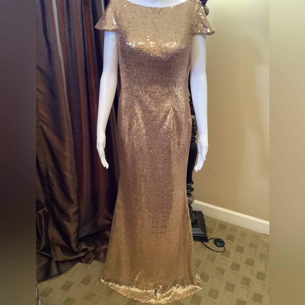 FORMAL CUSTOM MADE GOLD SEQUIN GOWN SIZE 6
